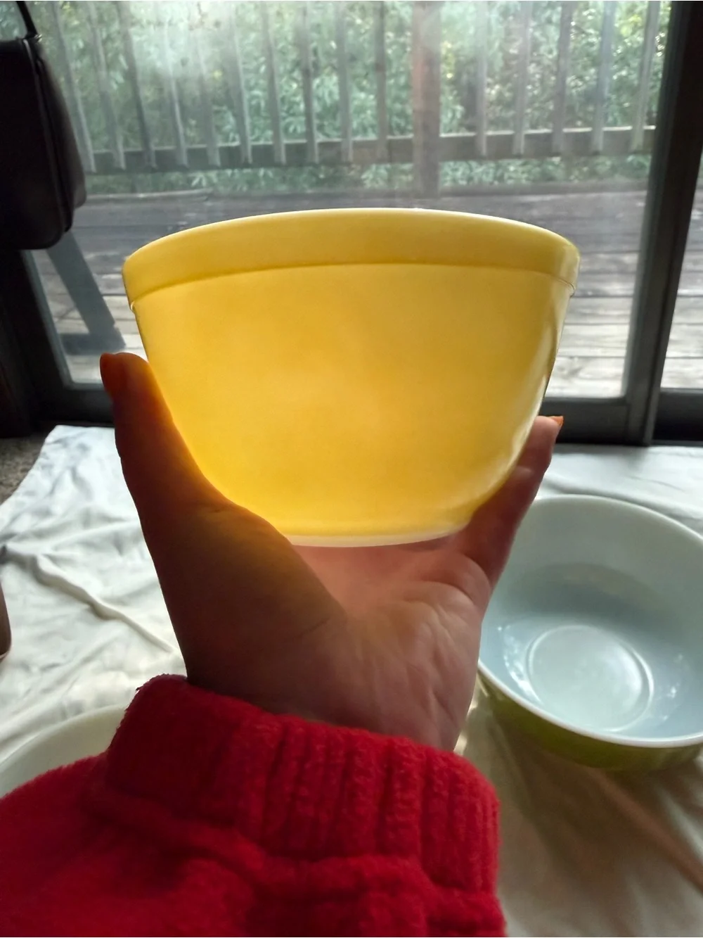 Vintage Pyrex 401–404 Nesting Mixing Bowl Set Green Yellow MCM